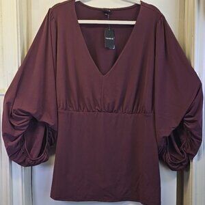 TORRID Women Studio Knit V-neck Quarter Sleeve Burgundy Shirred Top Plus Size 4